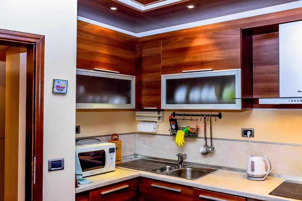 Sea View Apartment Next To Sea Garden And Beach Varna ภายนอก รูปภาพ