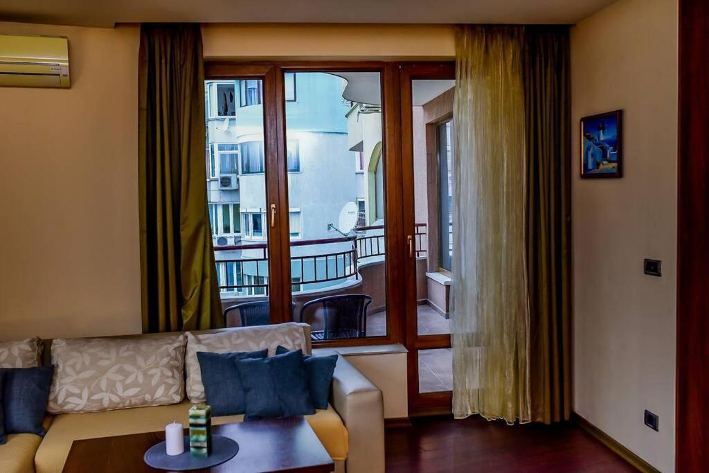 Sea View Apartment Next To Sea Garden And Beach Varna ภายนอก รูปภาพ