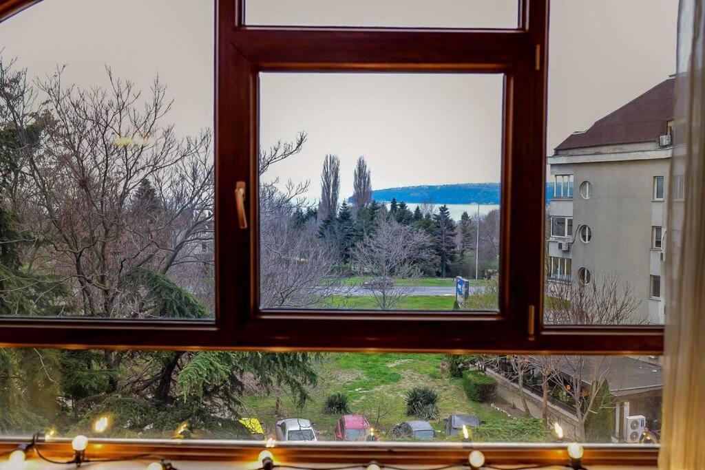 Sea View Apartment Next To Sea Garden And Beach Varna ภายนอก รูปภาพ